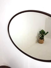 Load image into Gallery viewer, Antique Oval Oak Mirror