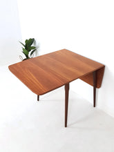 Load image into Gallery viewer, Dining Table