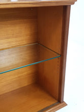 Load image into Gallery viewer, Display Cabinet / Bookcase