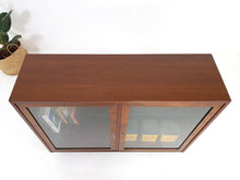 Load image into Gallery viewer, Rosewood Display Cabine