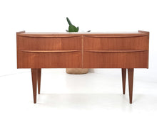 Load image into Gallery viewer, Austin Suite Sideboard / Chest of Drawers