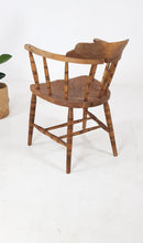 Load image into Gallery viewer, Solid Elm Chair