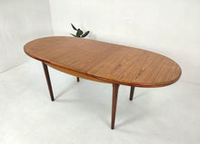 Load image into Gallery viewer, Dining Table - Extending
