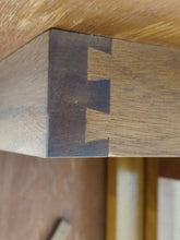Load image into Gallery viewer, Dining Table / Gateleg Folding Table