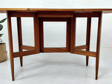 Load image into Gallery viewer, Dining Table / Gateleg Folding Table