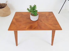 Load image into Gallery viewer, Vintage Coffee Table