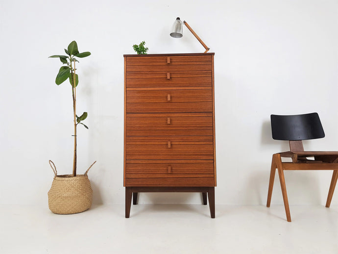 Vintage Chest of Drawers