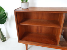 Load image into Gallery viewer, Vintage Display Cabinet